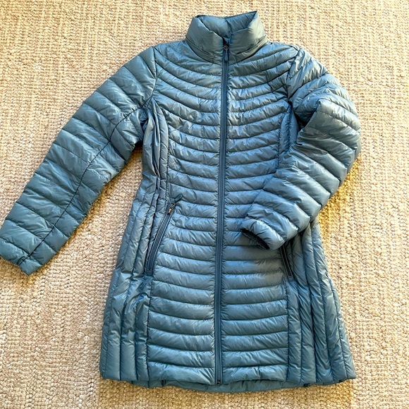 32 Degrees Jackets & Blazers - 32 Degrees mid-length Parka with Hood